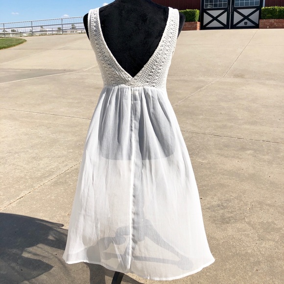 Sheer Short Sleeve Crop Top - Picture 2 of 5